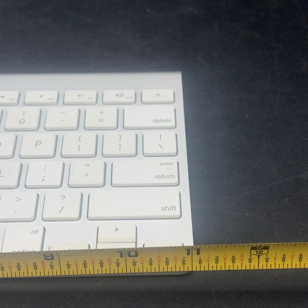 Genuine Apple Bluetooth Wireless Keyboard, Aluminum Model A1314